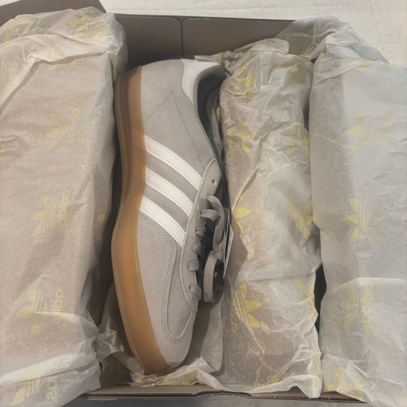 Adidas Gazelle Gray and White Sneakers for Casual Comfort SIZE 12